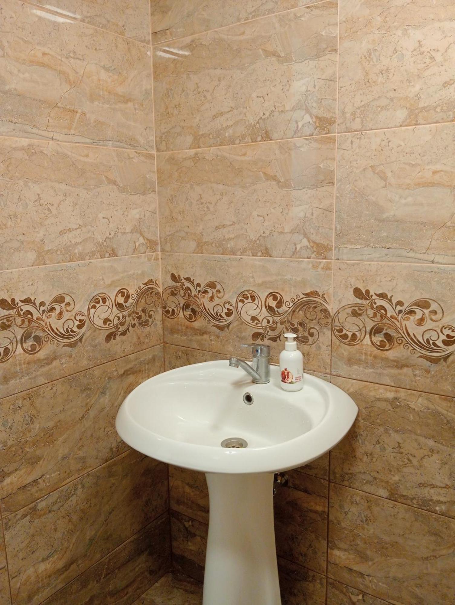 Apartment On The Delara Aliyeva Street Baku Exteriér fotografie